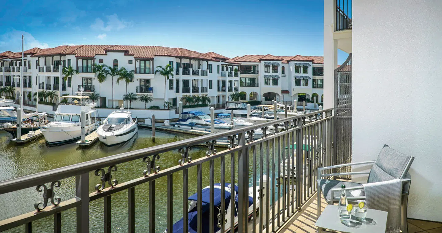 Naples Bay Resort Terrasse