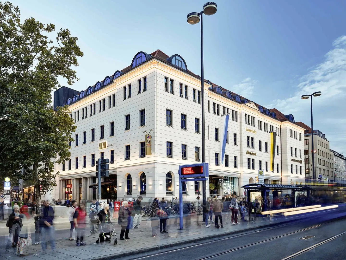 25hours Hotel München The Royal Bavarian EXTERIOR