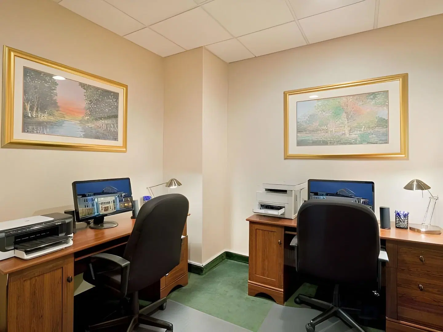 Holiday Inn Express & Suites White River Junction ROOM_EXAMPLE