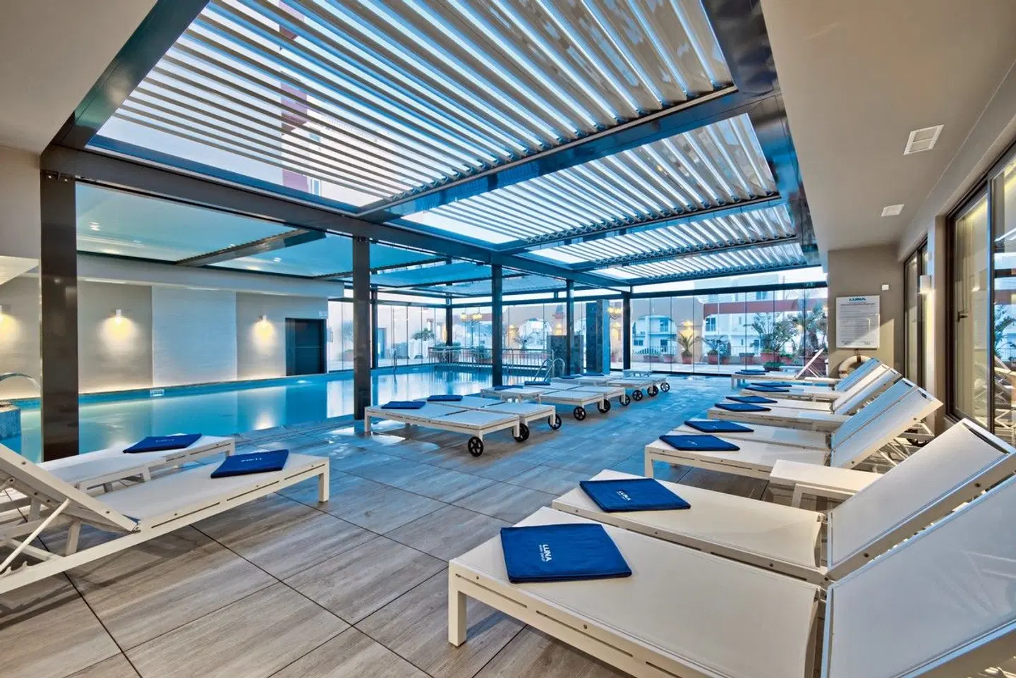 Luna Holiday Complex Hallenbad