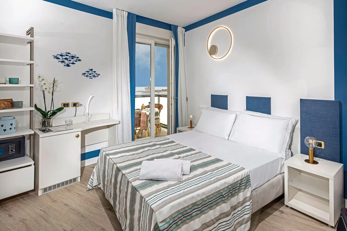 Karinzia ROOM_EXAMPLE