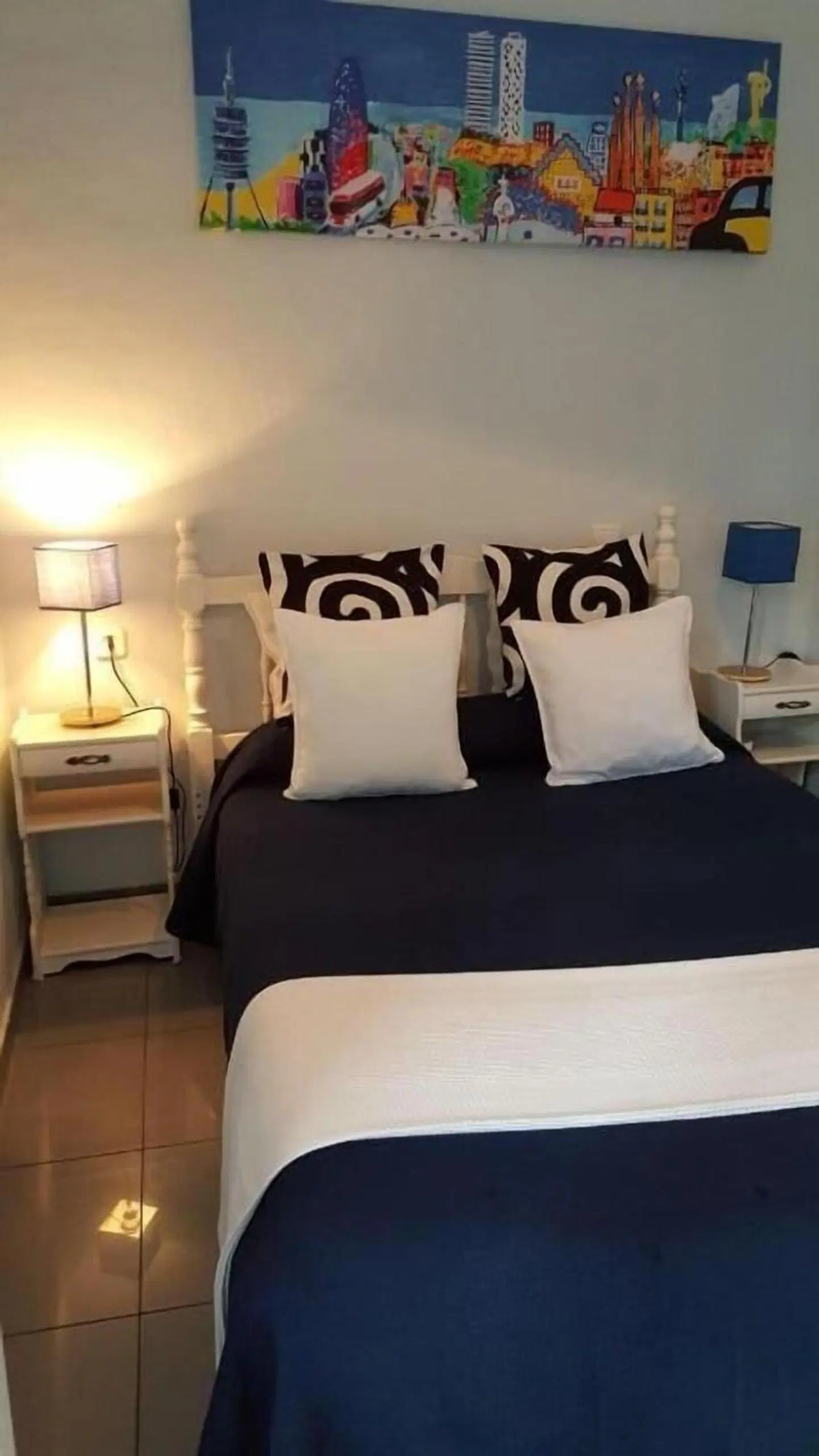 Hostal Parisien ROOM_EXAMPLE