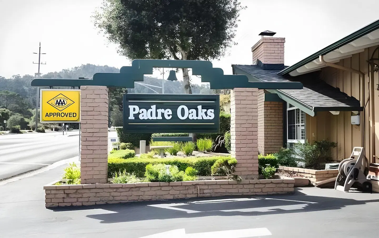 Padre Oaks EXTERIOR