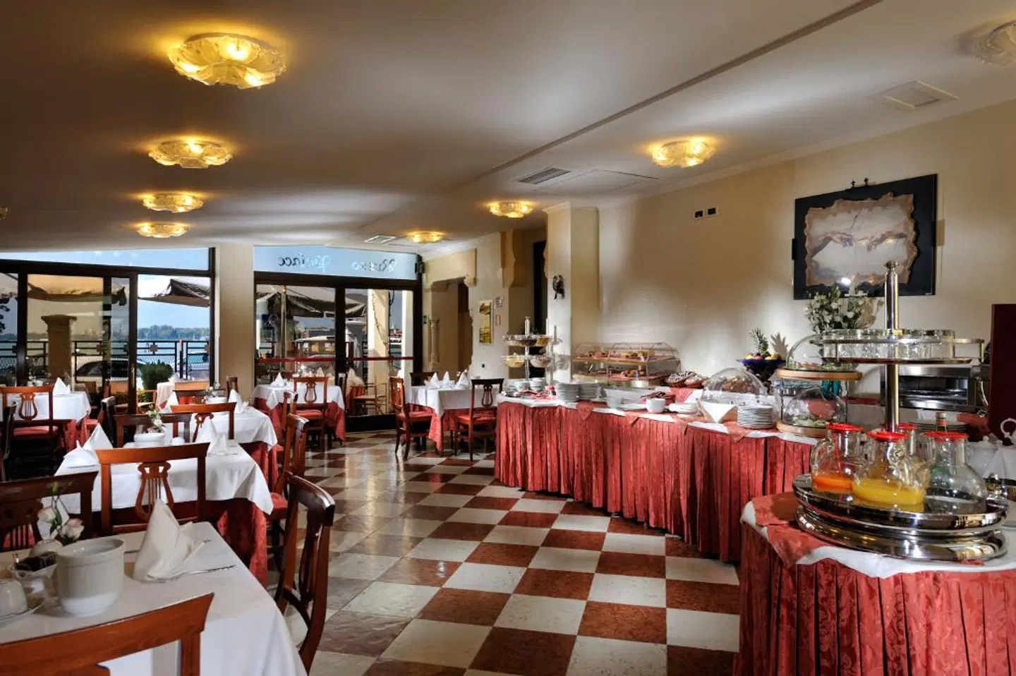 Russo Palace Restaurant
