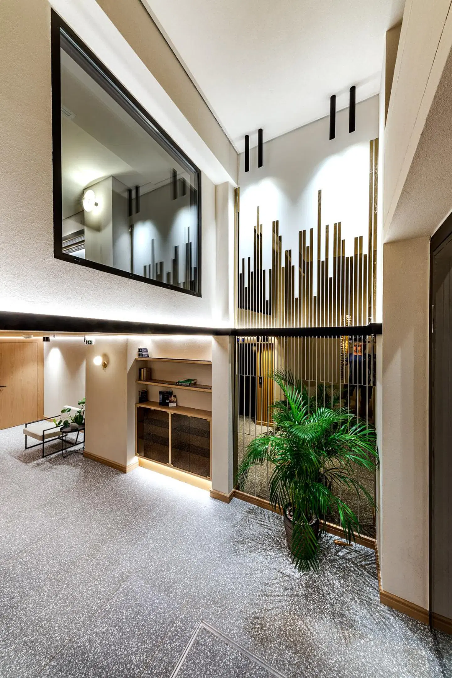 THIRTYNINE LOUNGE_LOBBY