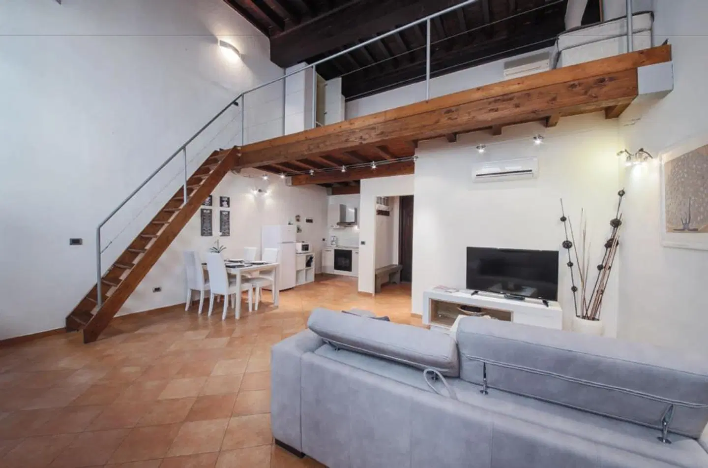 del Corso ROOM_EXAMPLE