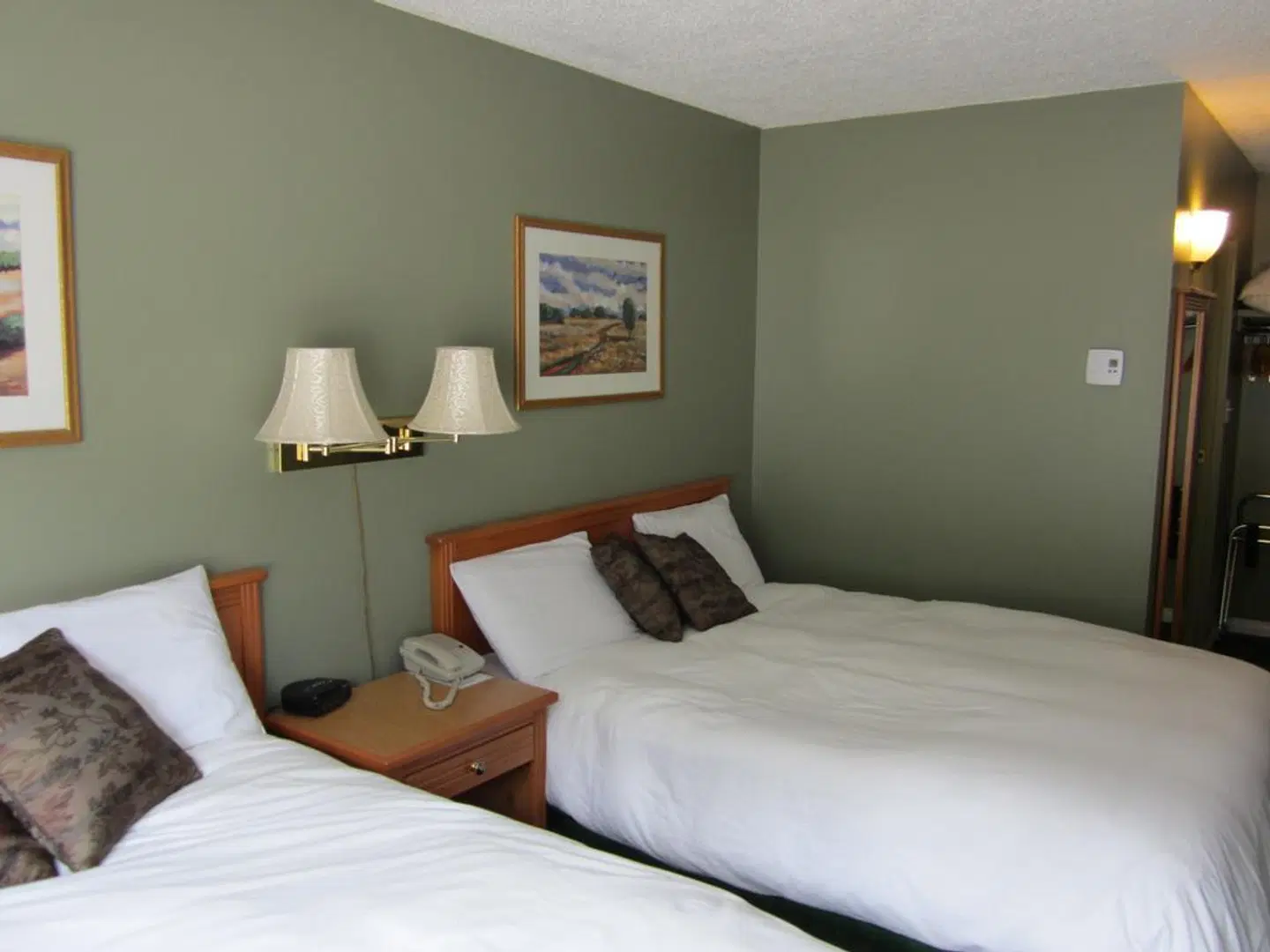 Wells Gray Inn ROOM_EXAMPLE