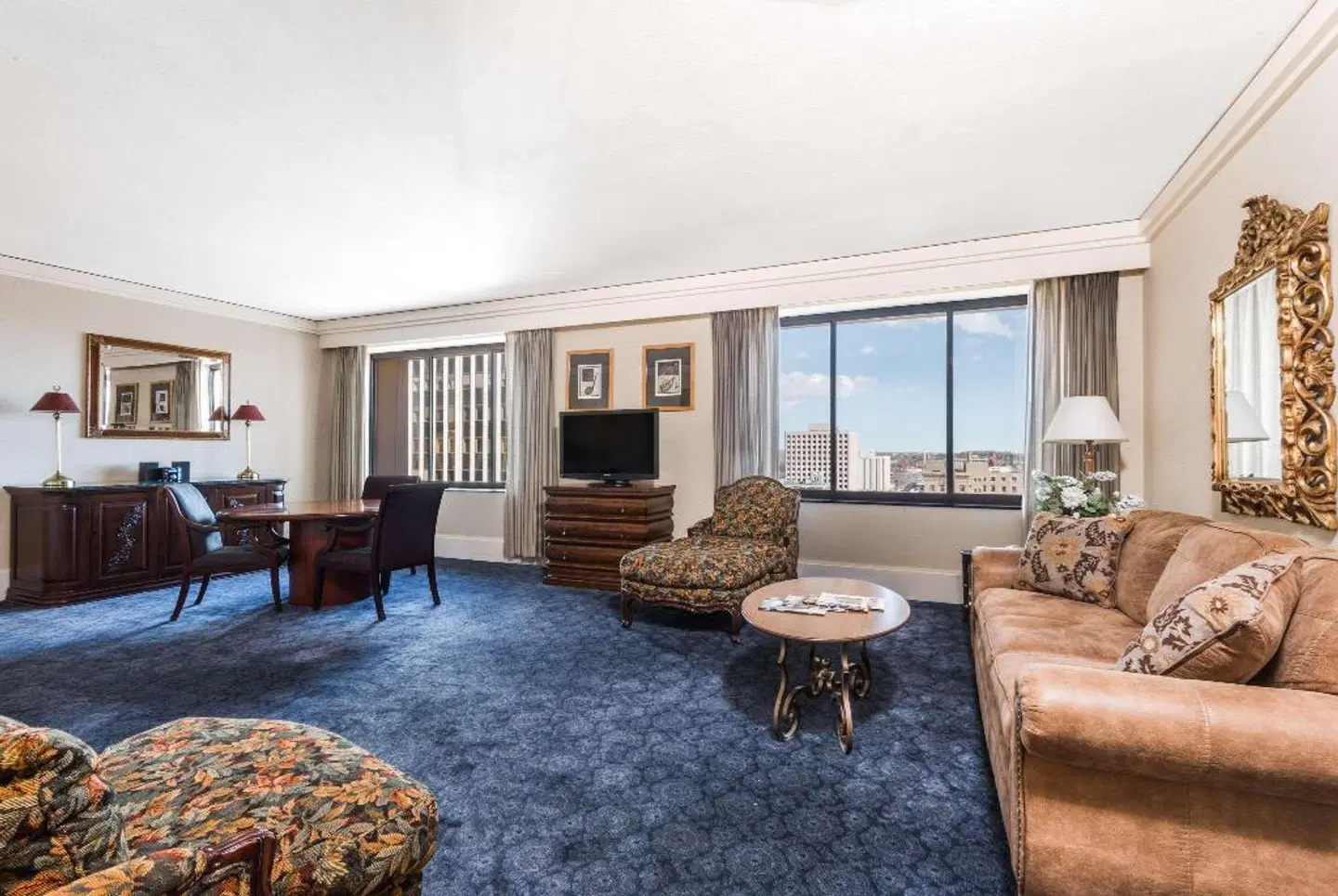 The Antlers, A Wyndham Hotel ROOM_EXAMPLE