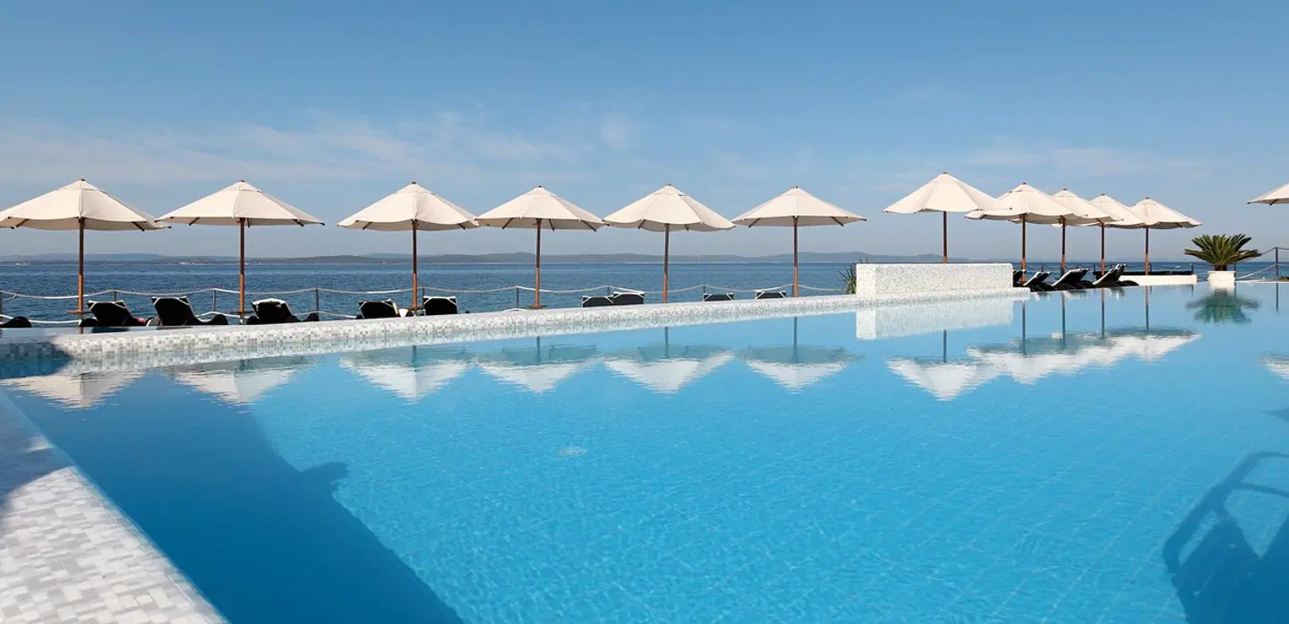 Sunnyside Apartments Petrcane OUTDOOR_POOL