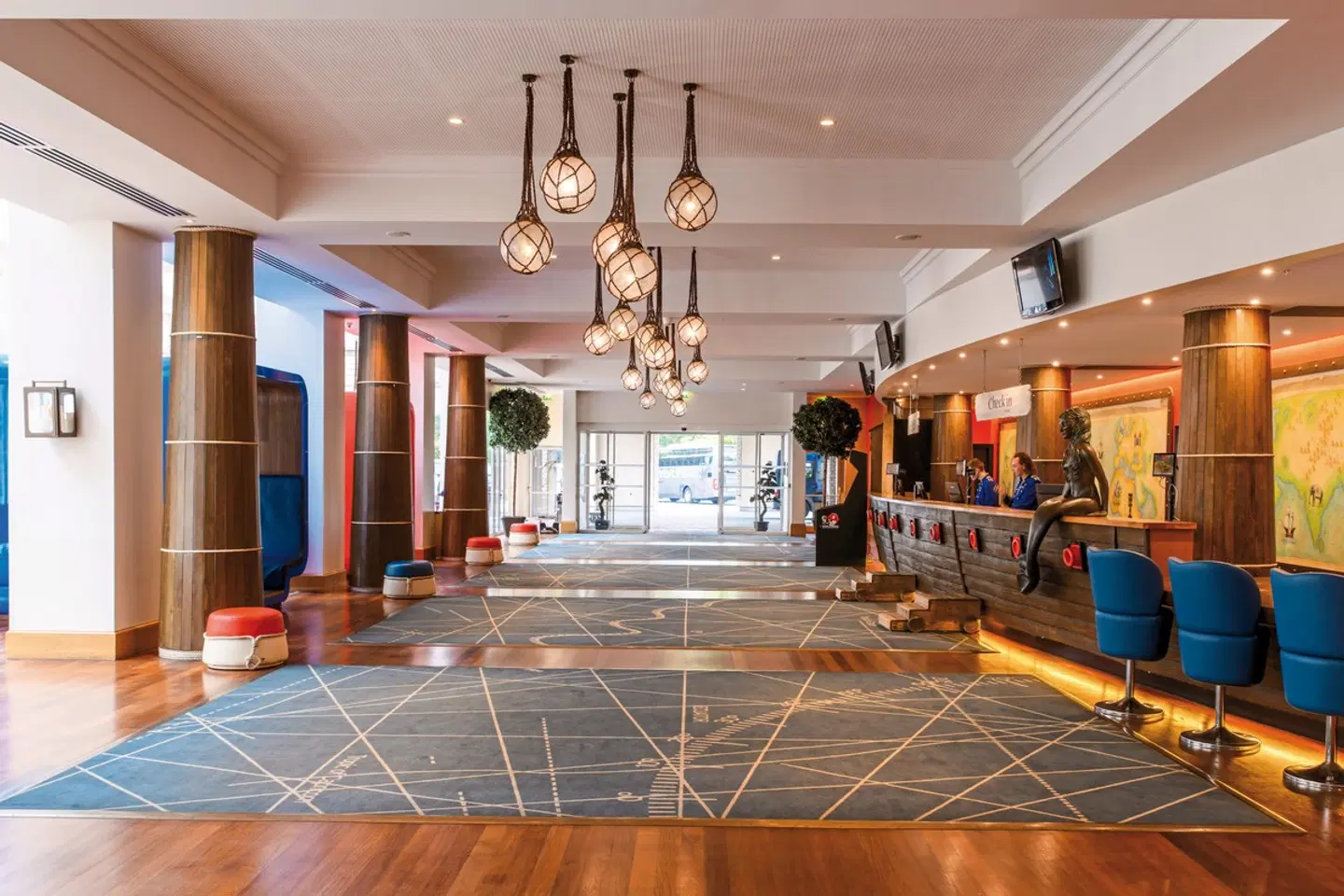 Explorers Fabulous Hotels Group LOUNGE_LOBBY