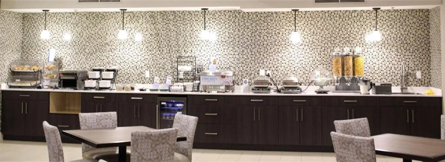 Best Western Peace Arch Inn Bar