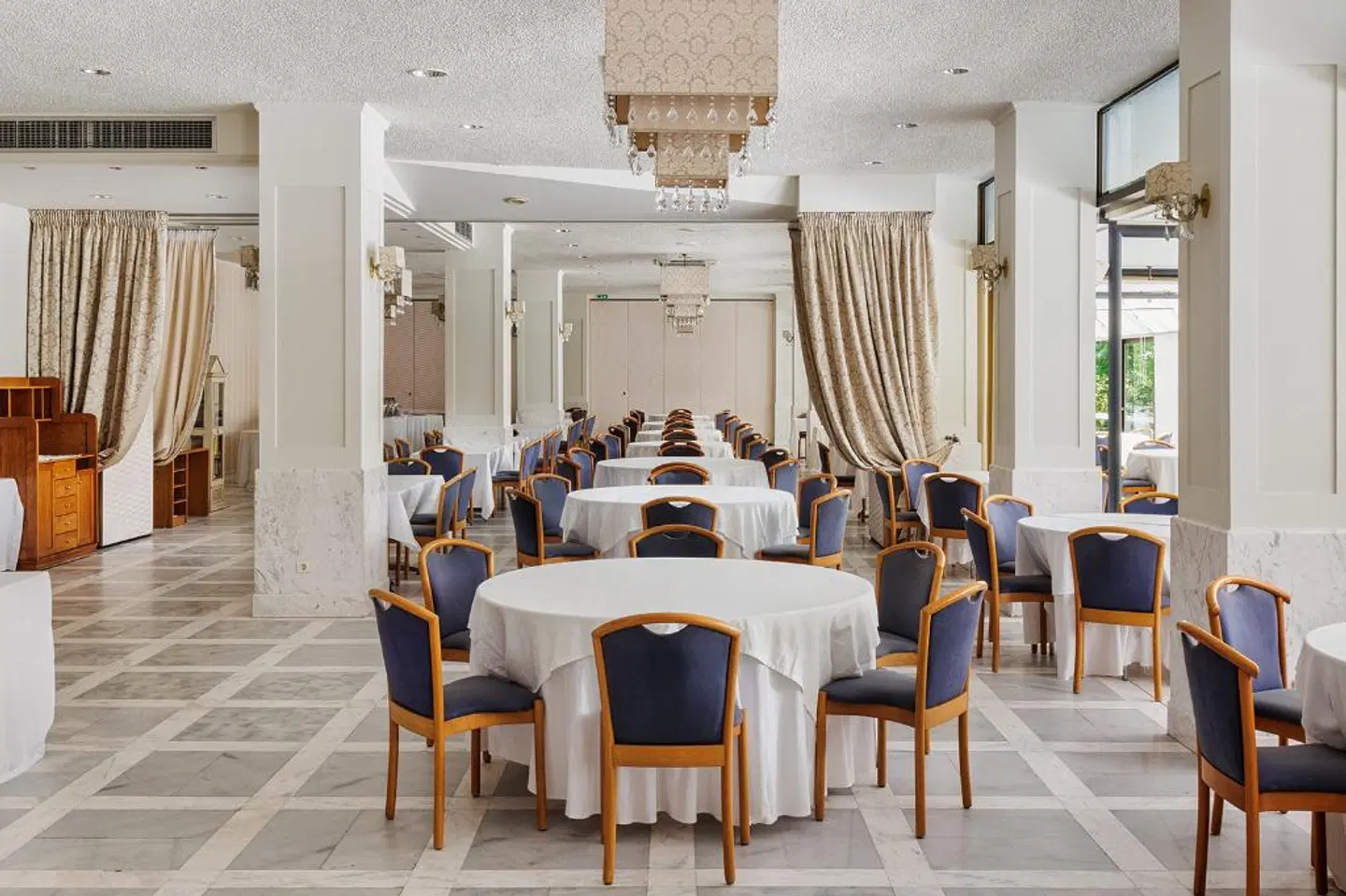 Sun Beach Hotel Restaurant