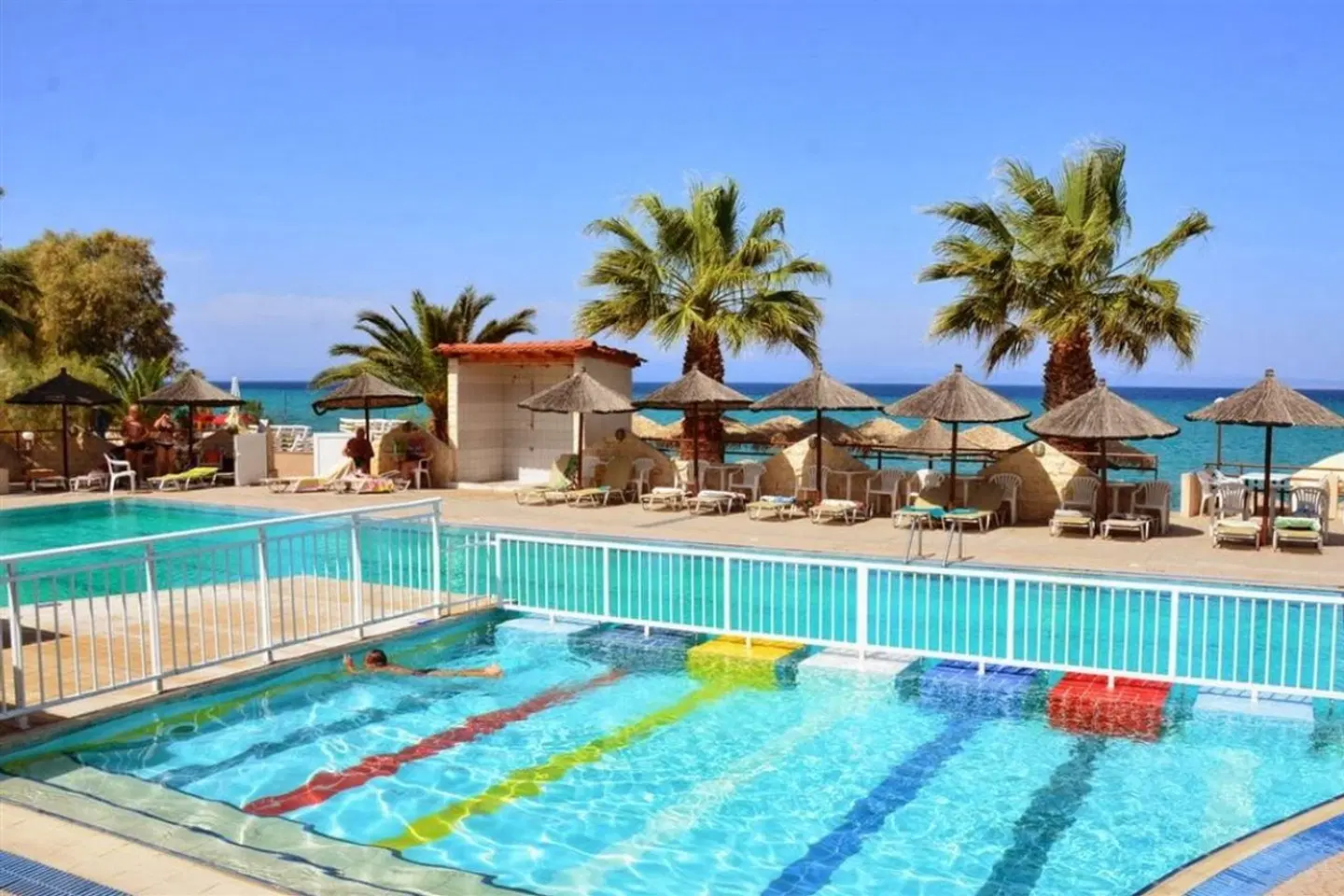 Sousouras Hotel OUTDOOR_POOL