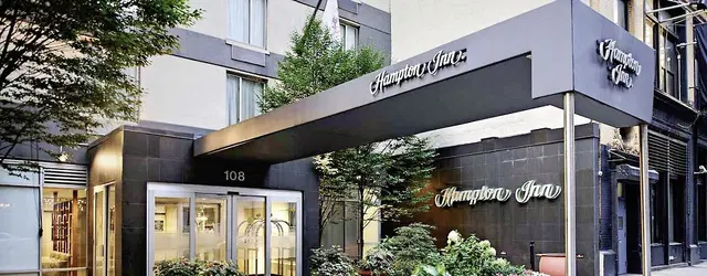 Hampton Inn Manhattan-Chelsea EXTERIOR