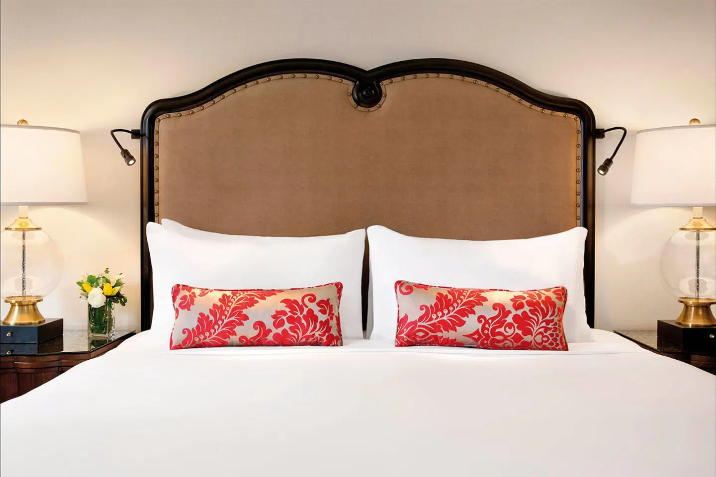 Fairmont Chateau Lake Louise ROOM_EXAMPLE