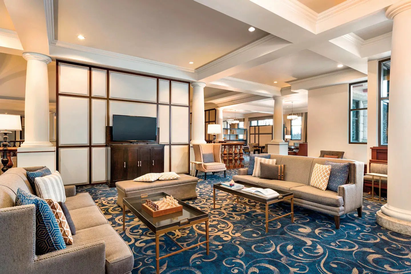 Fairmont Chateau Lake Louise LOUNGE_LOBBY