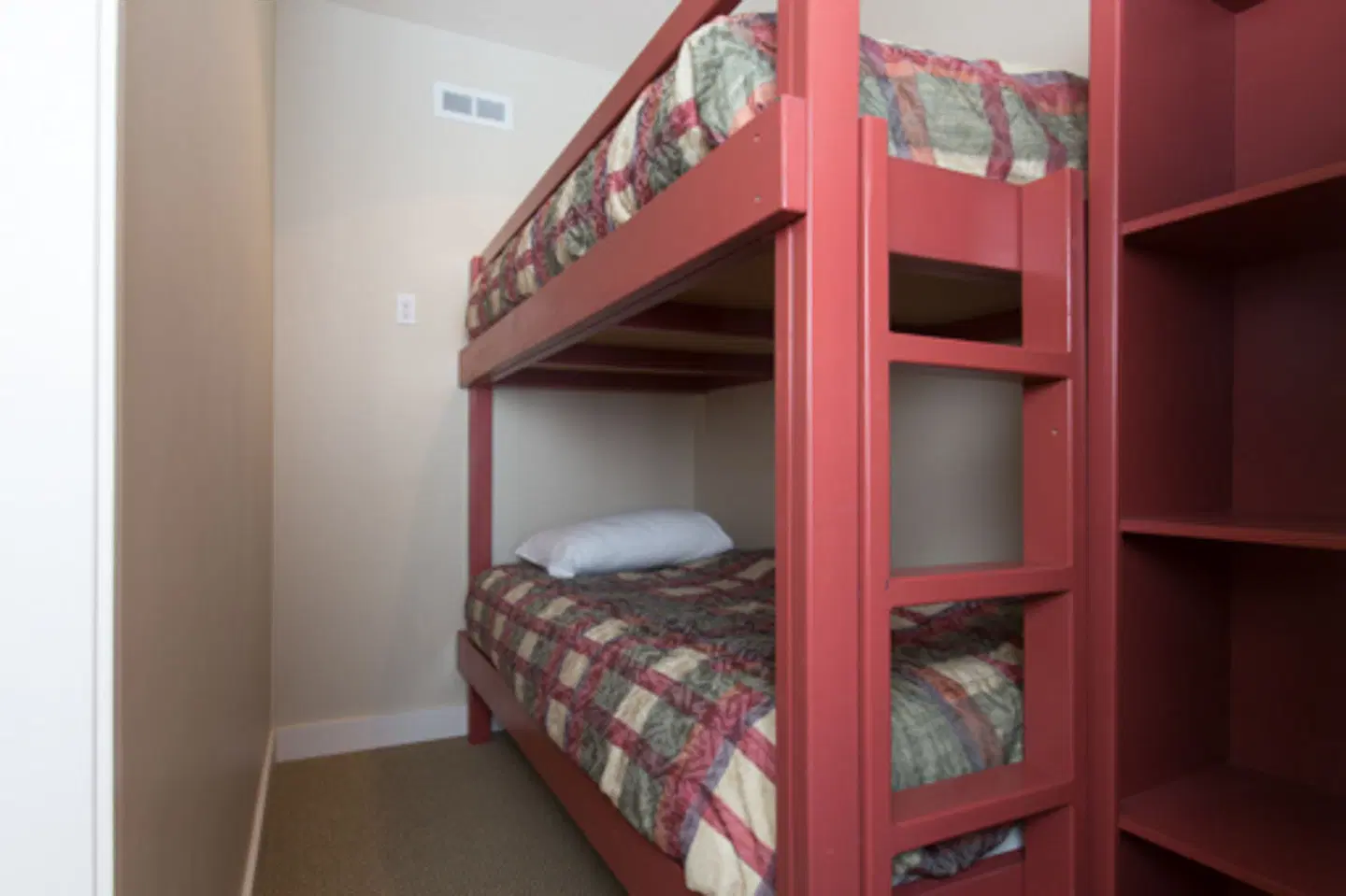 Chilcoot Lodge ROOM_EXAMPLE