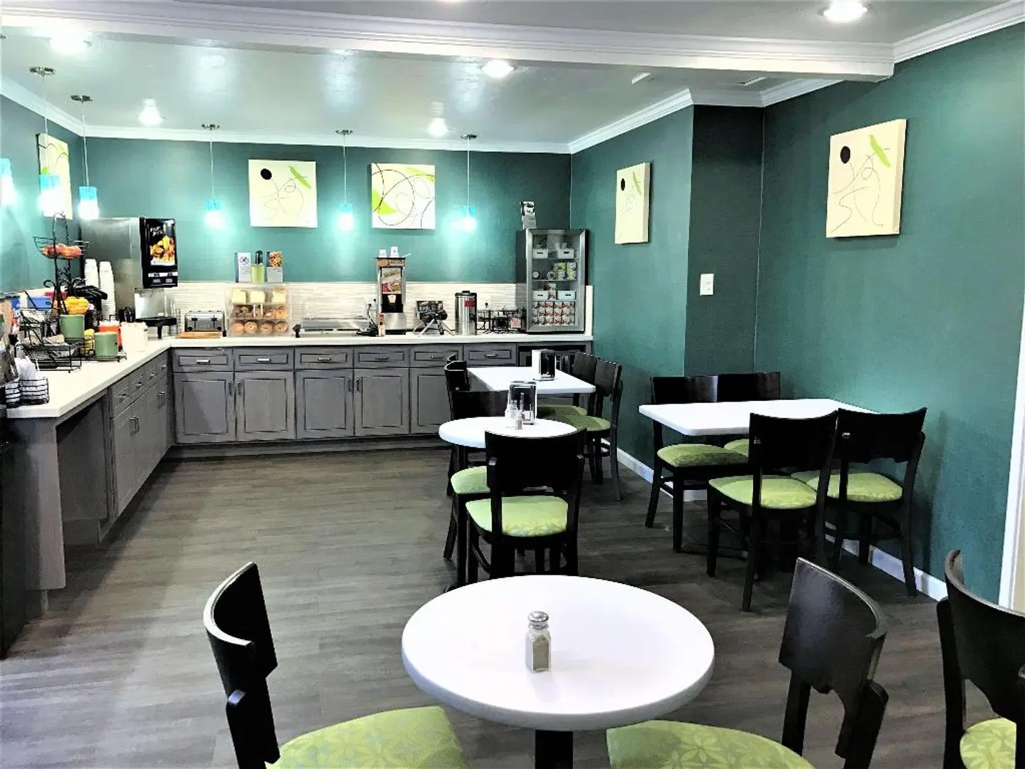 Best Western Park Crest Inn - Monterey Bar