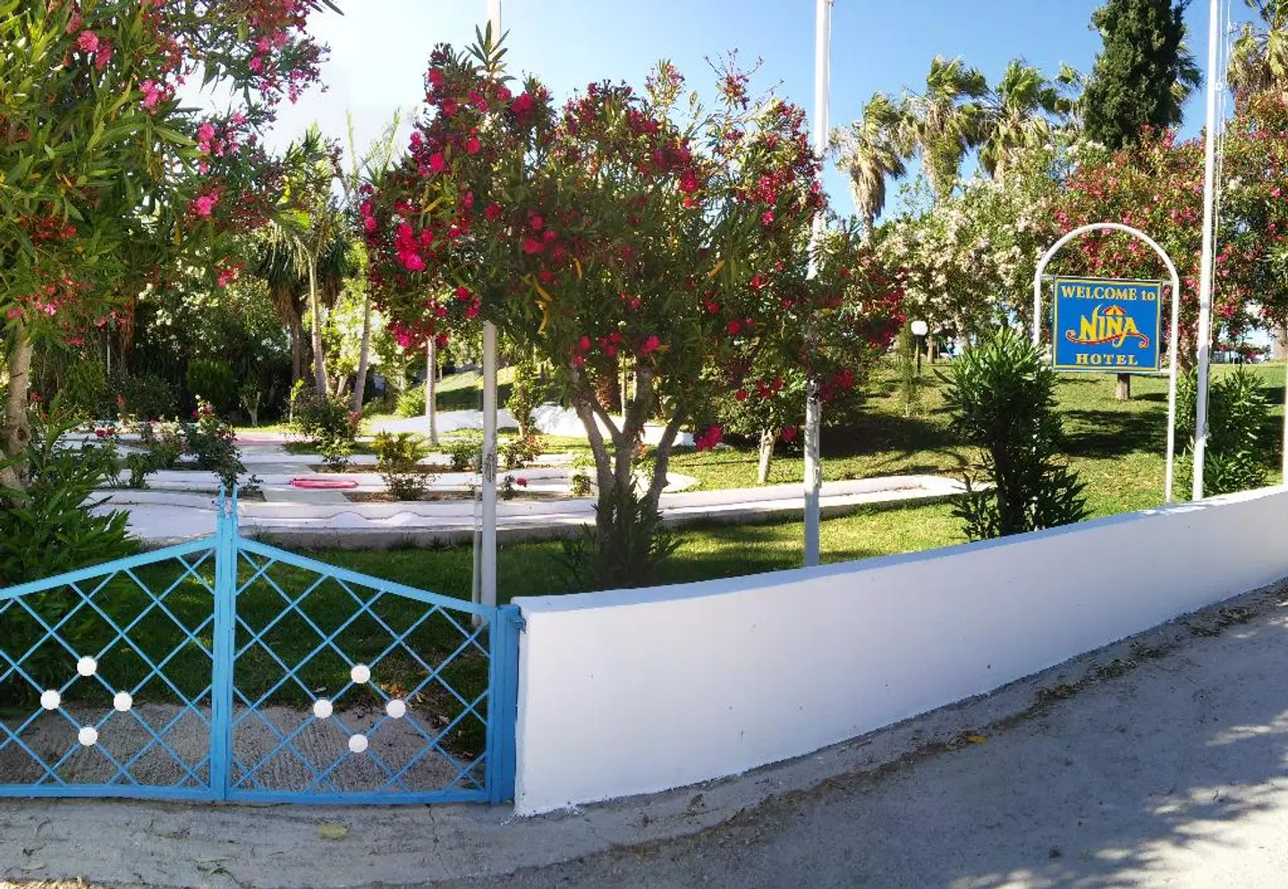 Cavo Mediterraneo Hotel Terrasse