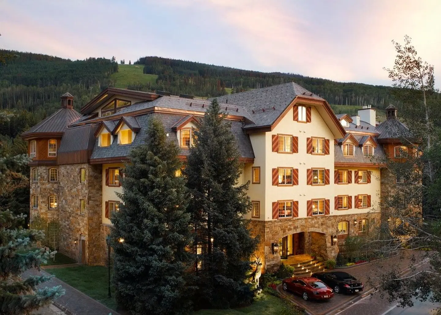 Tivoli Lodge EXTERIOR