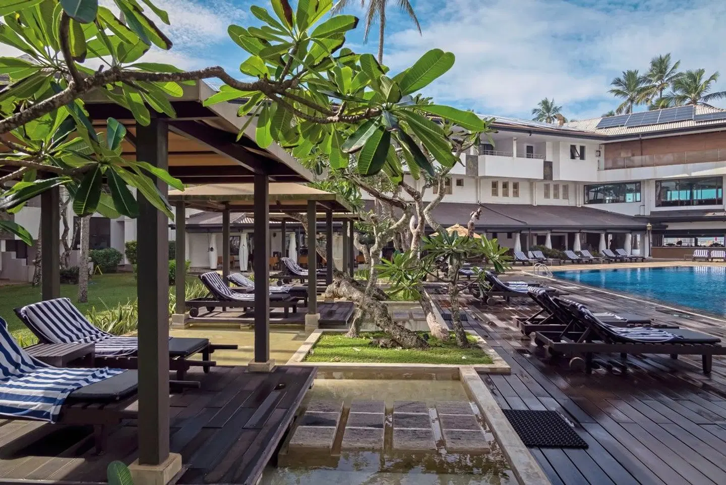 Tangerine Beach Hotel Terrasse