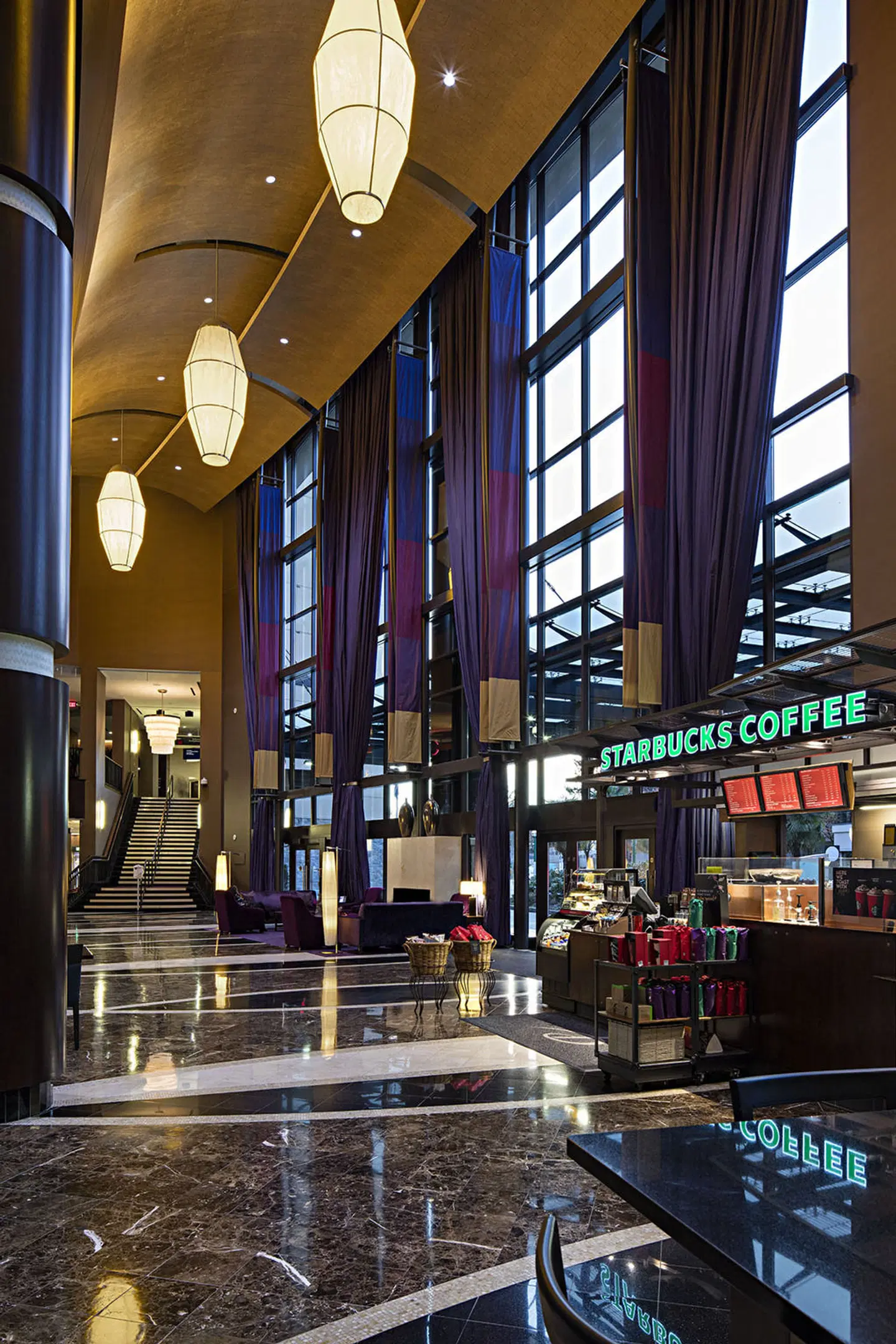 Delta Hotels by Marriott Burnaby Conference Centre LOUNGE_LOBBY