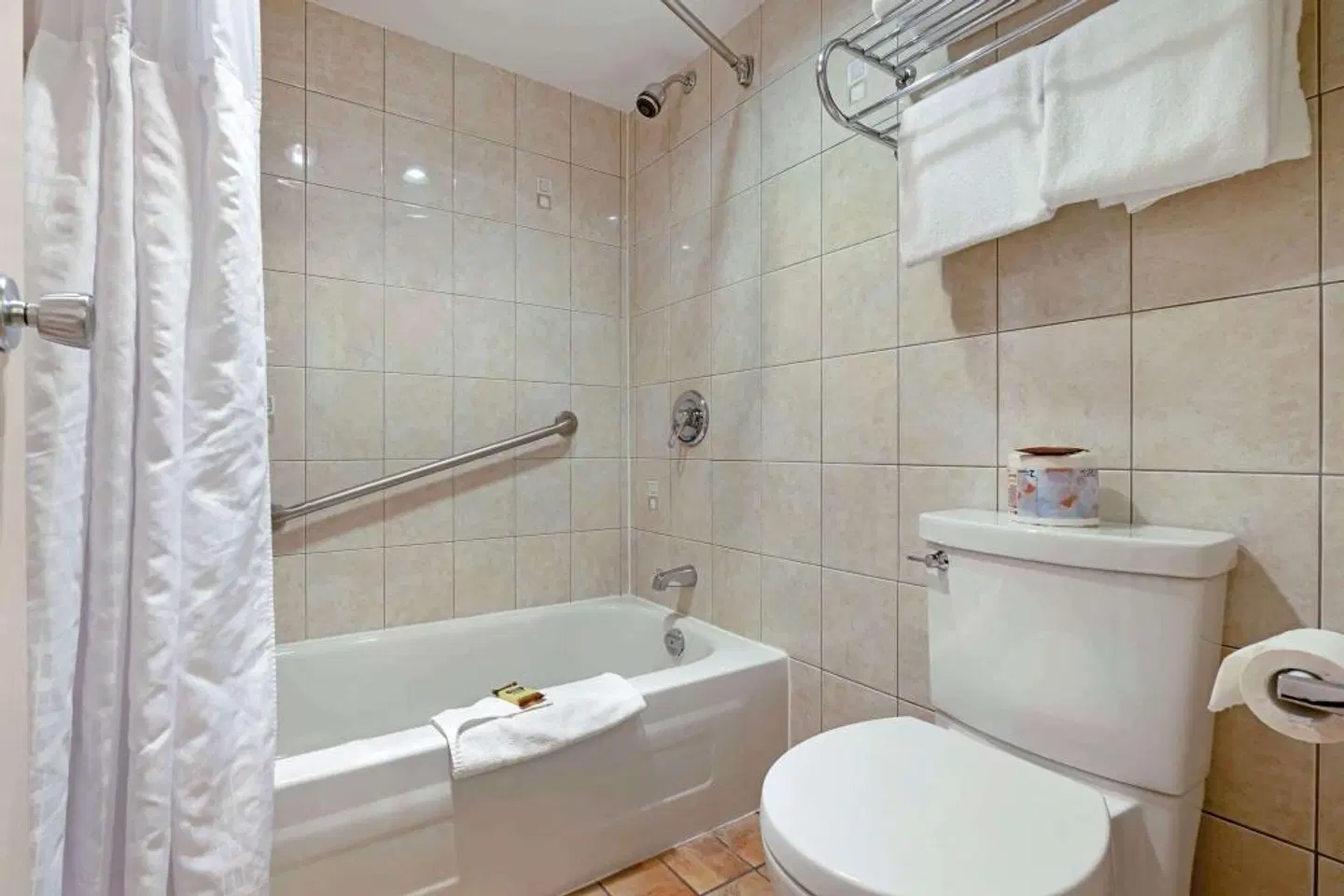 Best Western Plus Burnaby Hotel Badezimmer