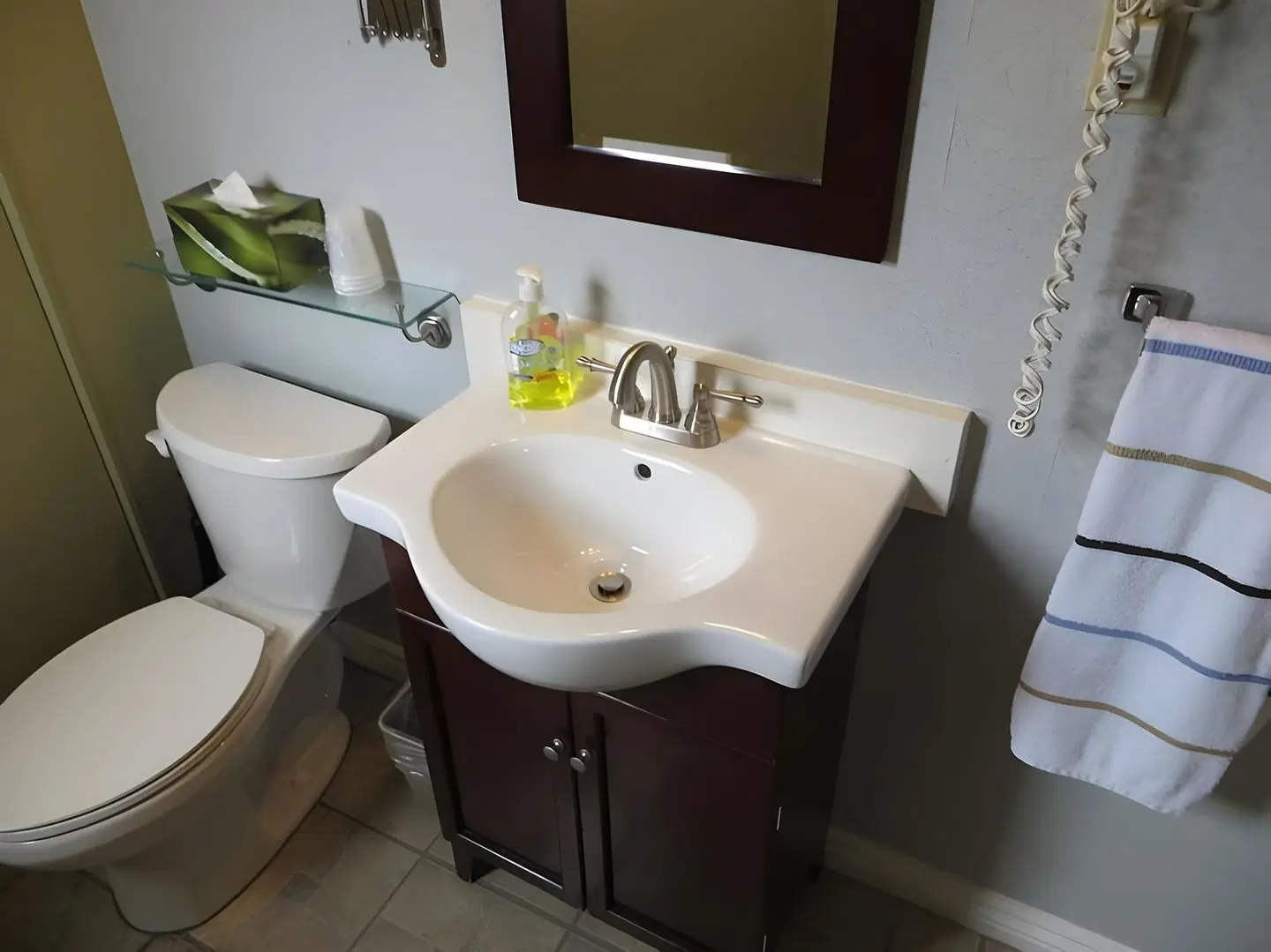 Schooner Motel Badezimmer