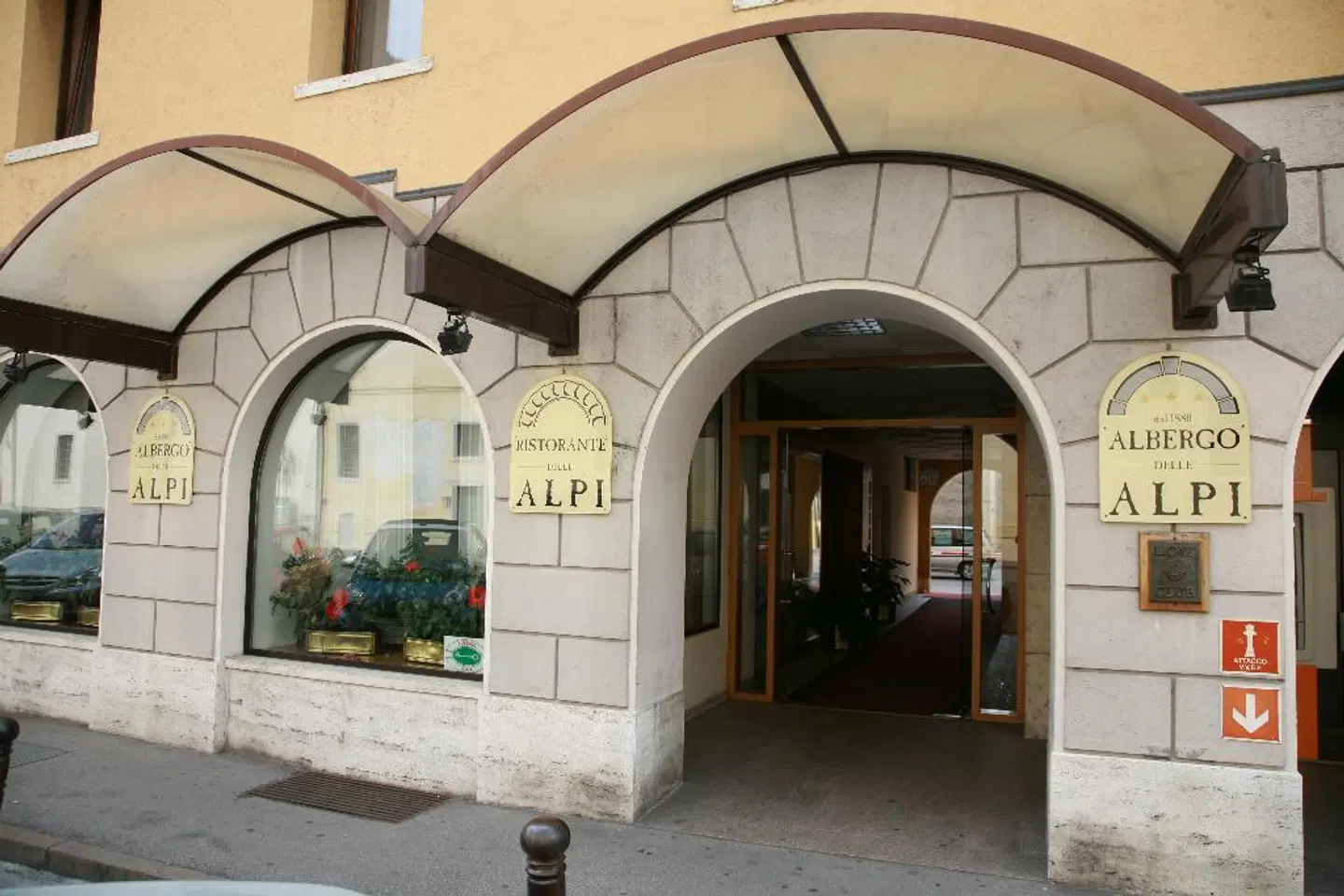 Albergo Delle Alpi EXTERIOR