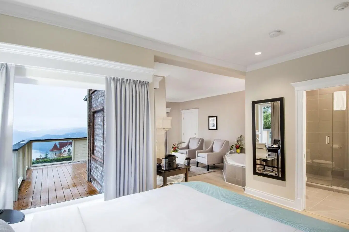 Villa Eyrie Resort ROOM_EXAMPLE