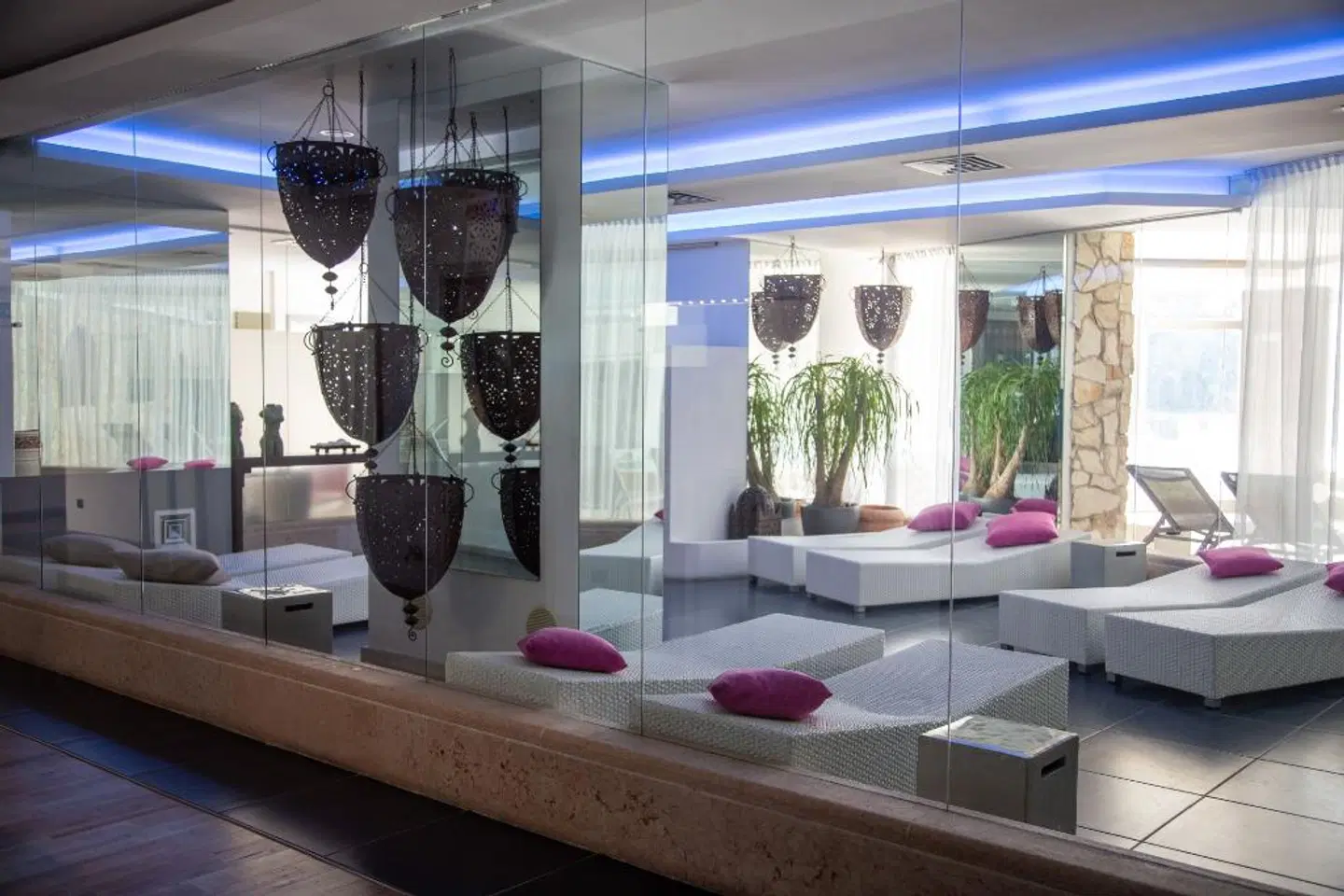 Antares Sport Beauty & Wellness LOUNGE_LOBBY