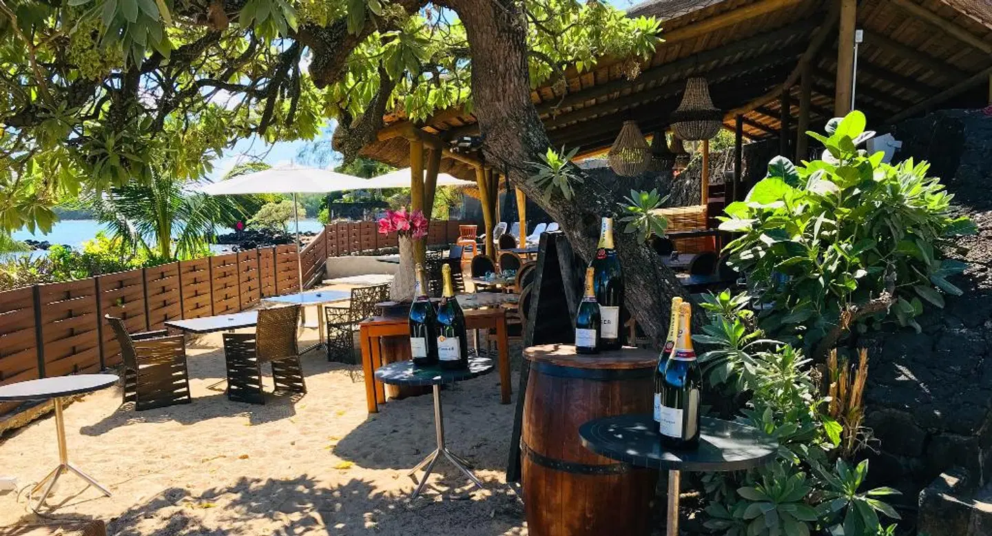 Flowers of Paradise Restaurant