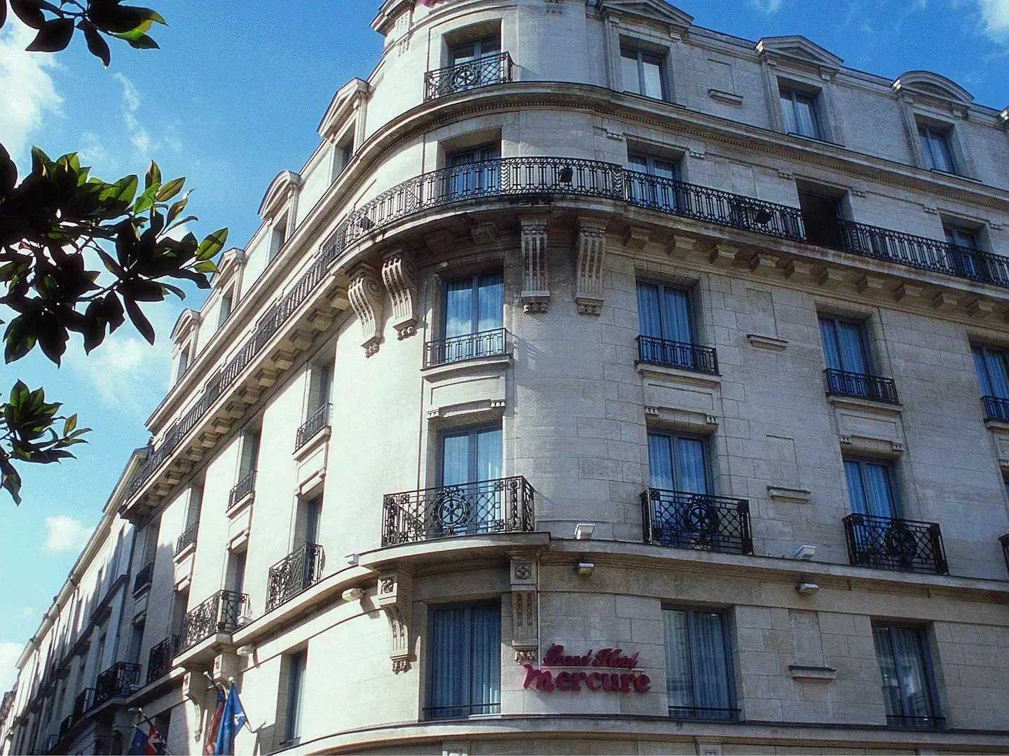 Mercure Nantes Centre Grand EXTERIOR