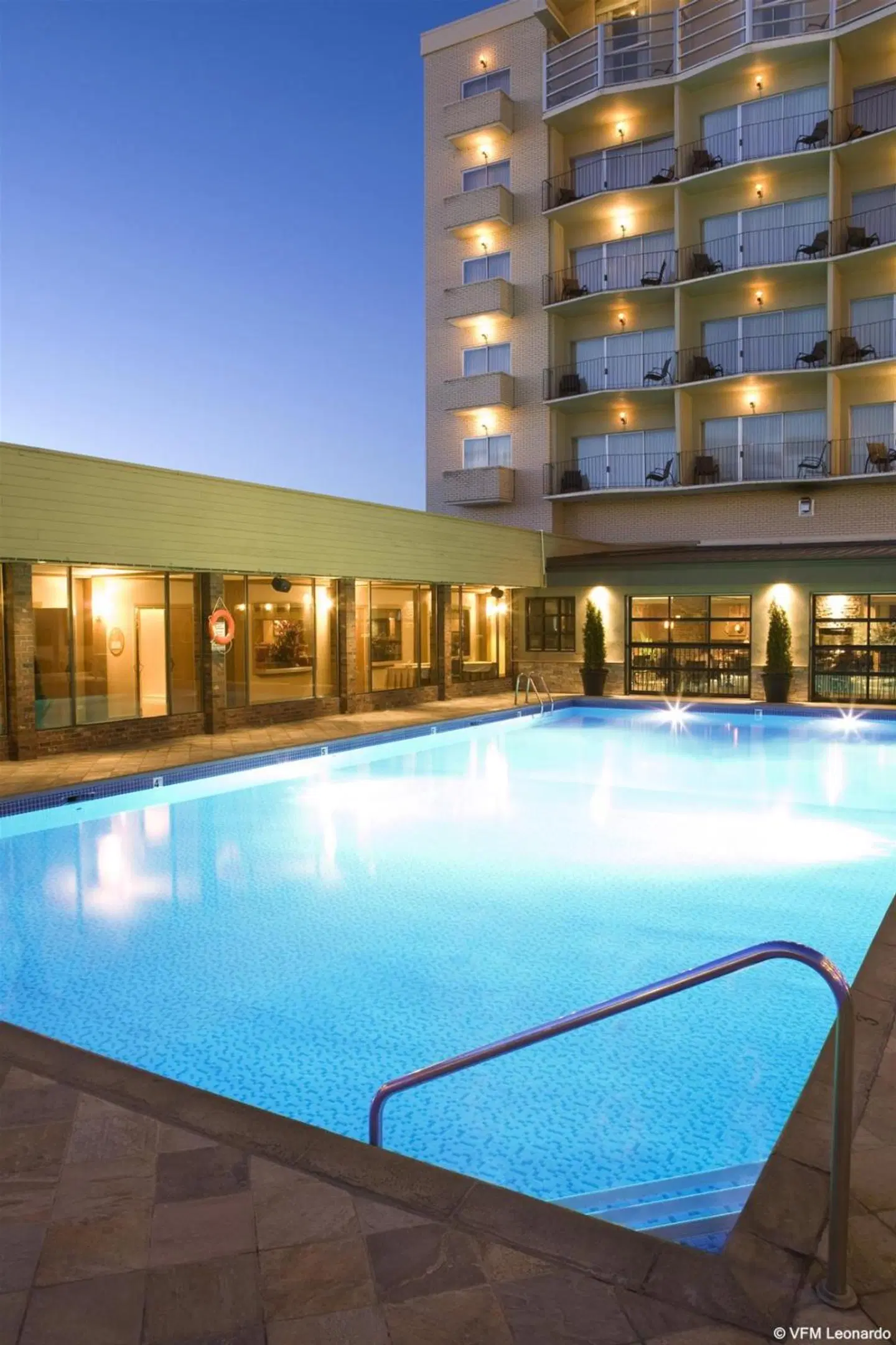 Coast Capri Hotel OUTDOOR_POOL