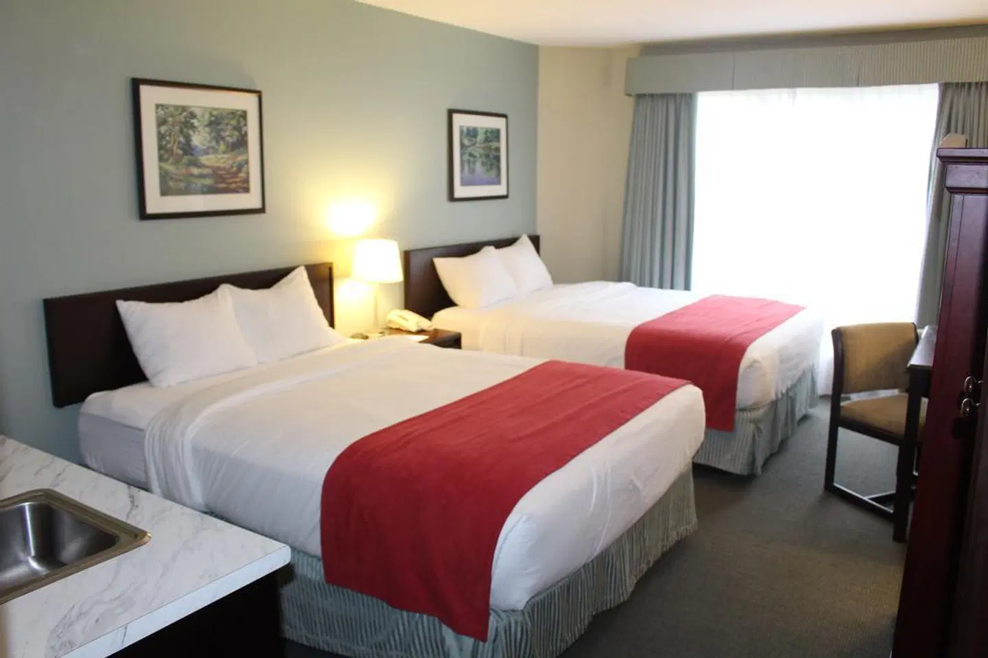 Hotel Harrison Hot Springs ROOM_EXAMPLE