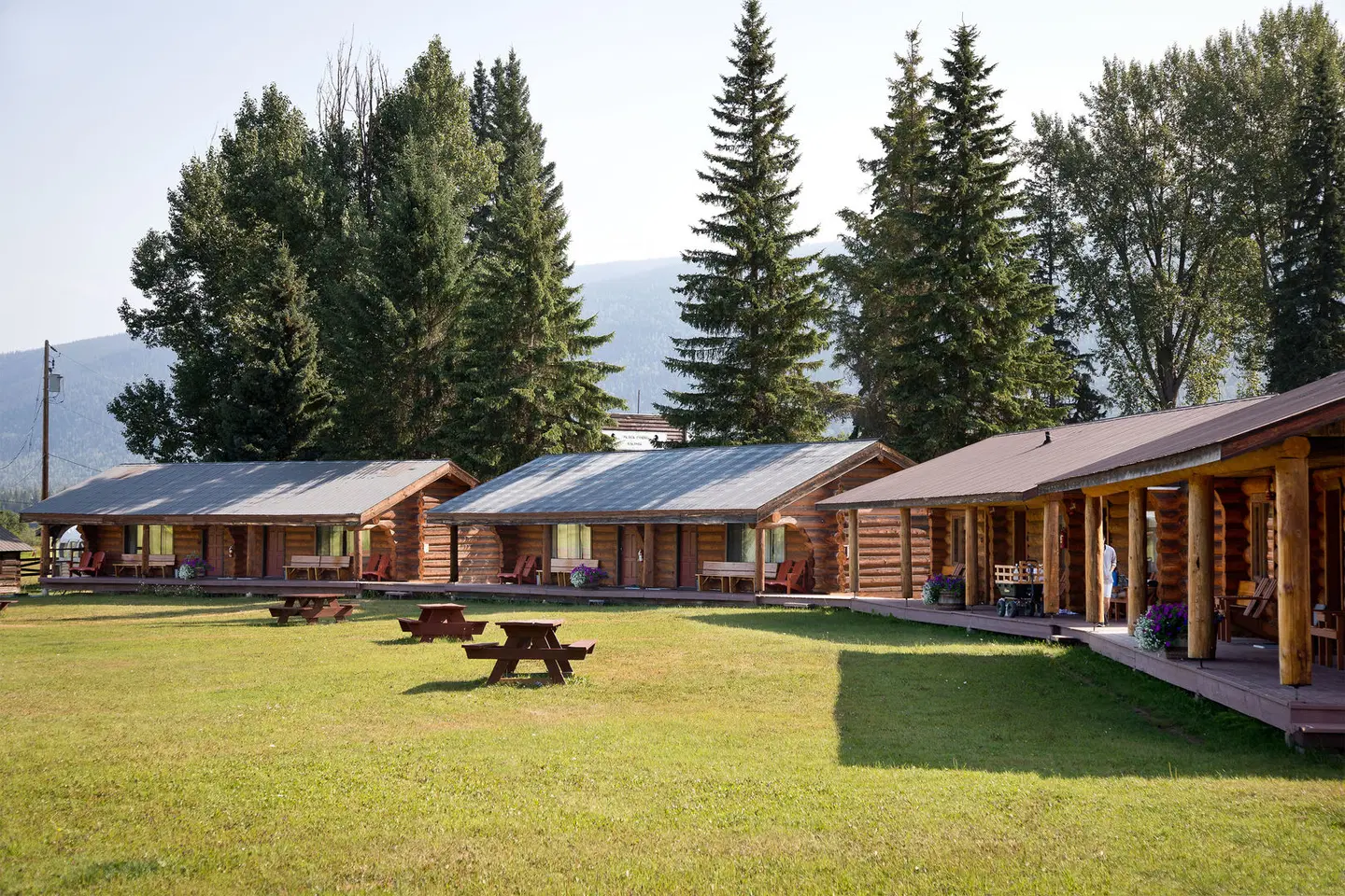 Wells Gray Guest Ranch EXTERIOR