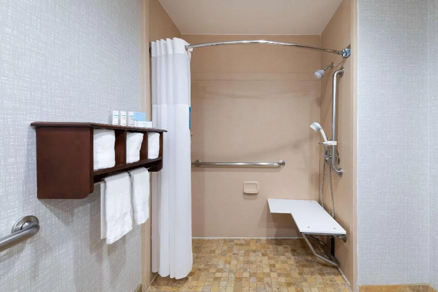Hampton Inn Denver-International Airport Badezimmer