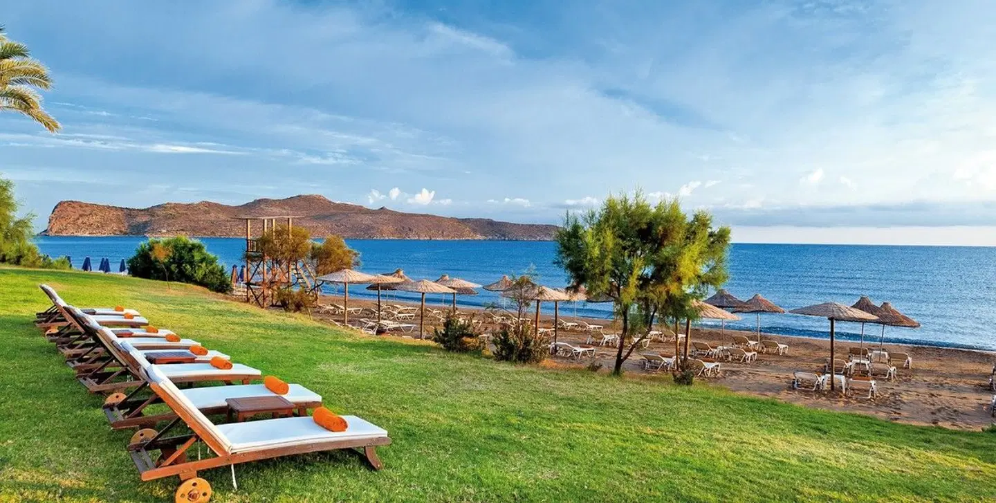 Giannoulis Santa Marina Plaza Garten