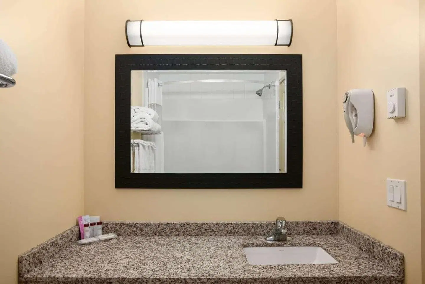 Ramada Limited Golden ROOM_EXAMPLE