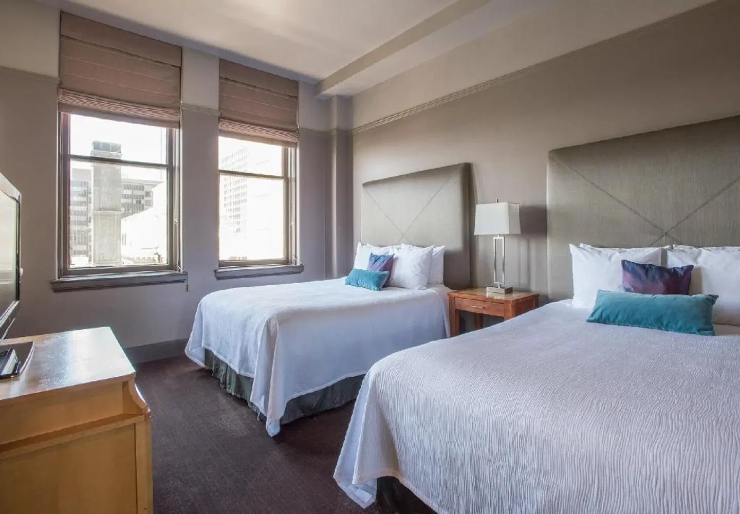 Magnolia Hotel Dallas ROOM_EXAMPLE