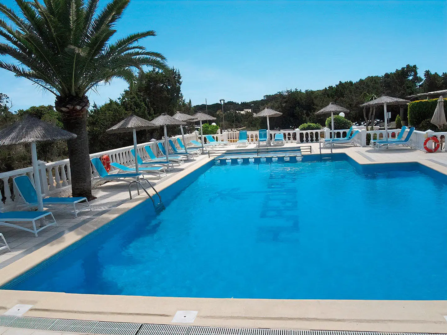 Lago Playa Resort OUTDOOR_POOL