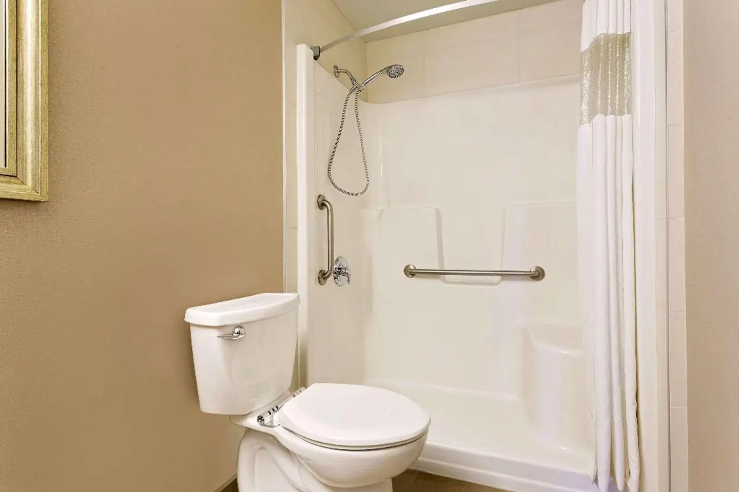 Ramada by Wyndham Kamloops Badezimmer