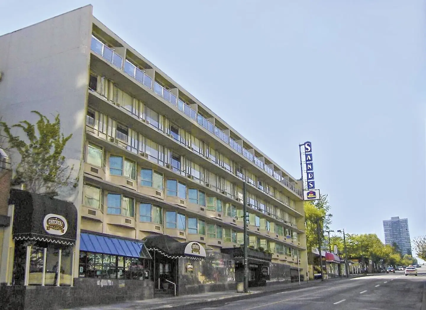 Best Western Plus Sands Hotel EXTERIOR