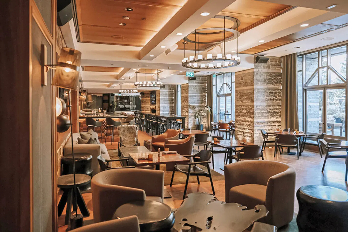 Four Seasons Resort and Residences Whistler LOUNGE_LOBBY