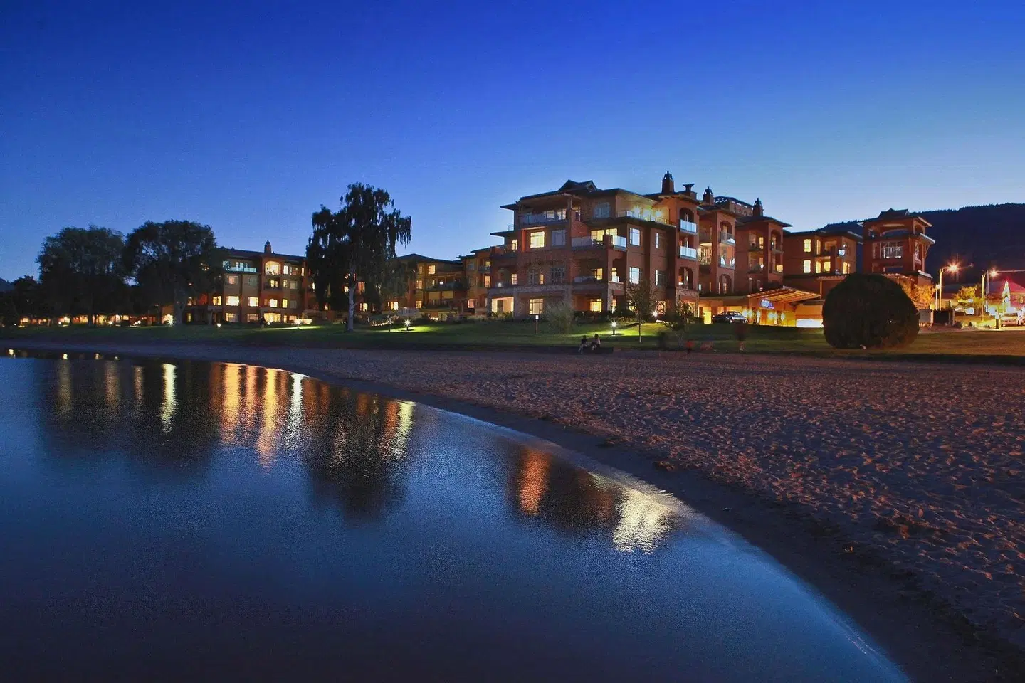 Watermark Beach Resort EXTERIOR