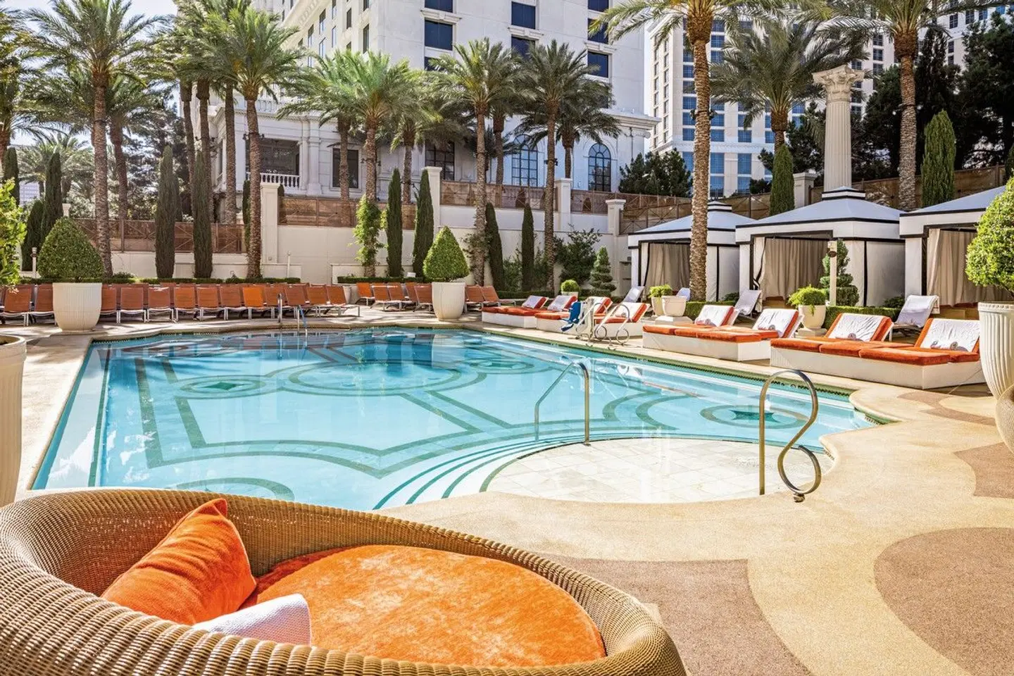 Caesars Palace OUTDOOR_POOL