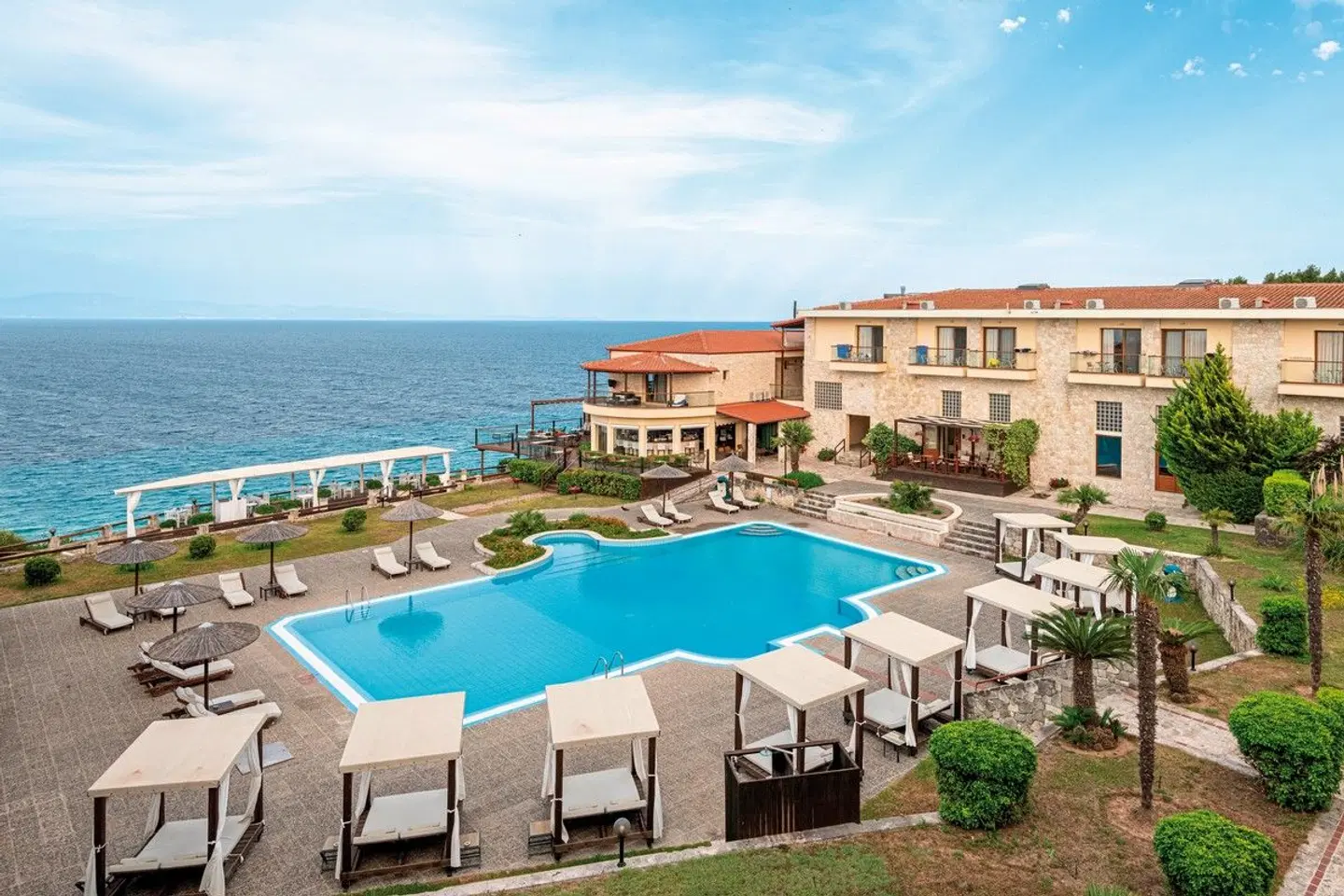 Blue Bay OUTDOOR_POOL