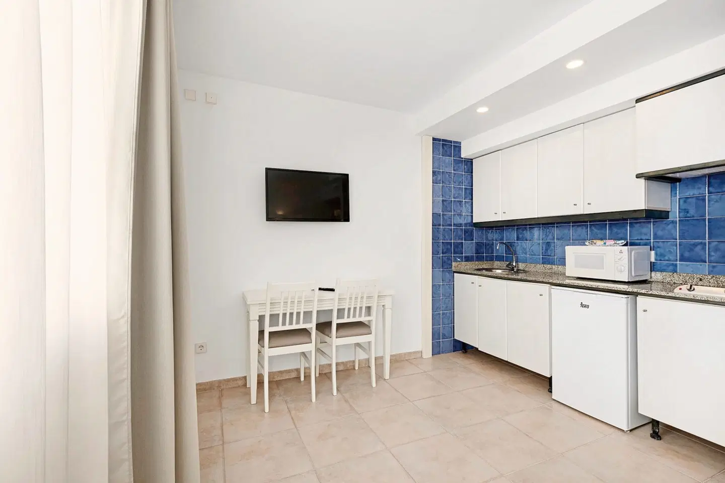 AluaSun Continental Park ROOM_EXAMPLE