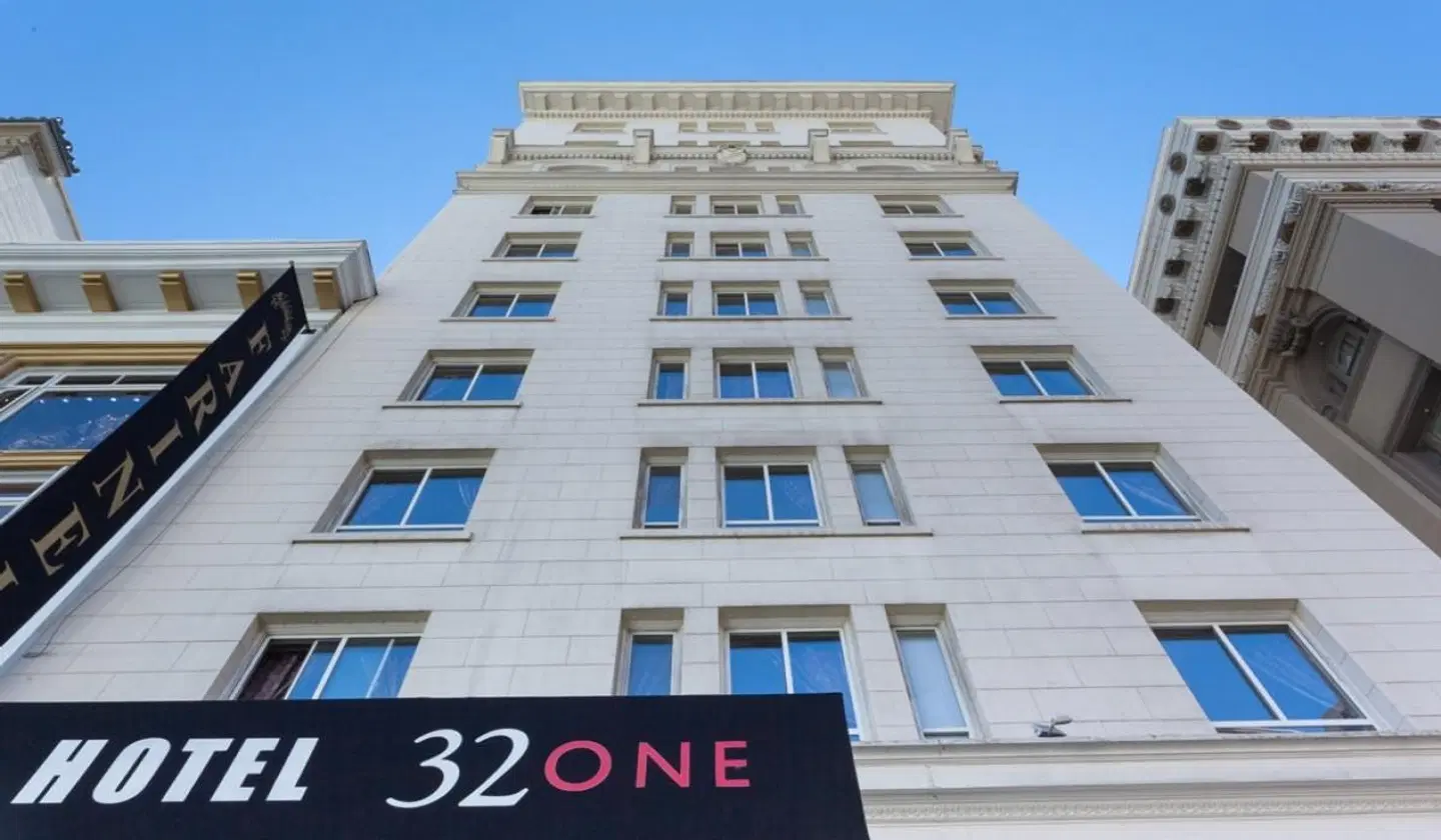 Hotel 32One EXTERIOR