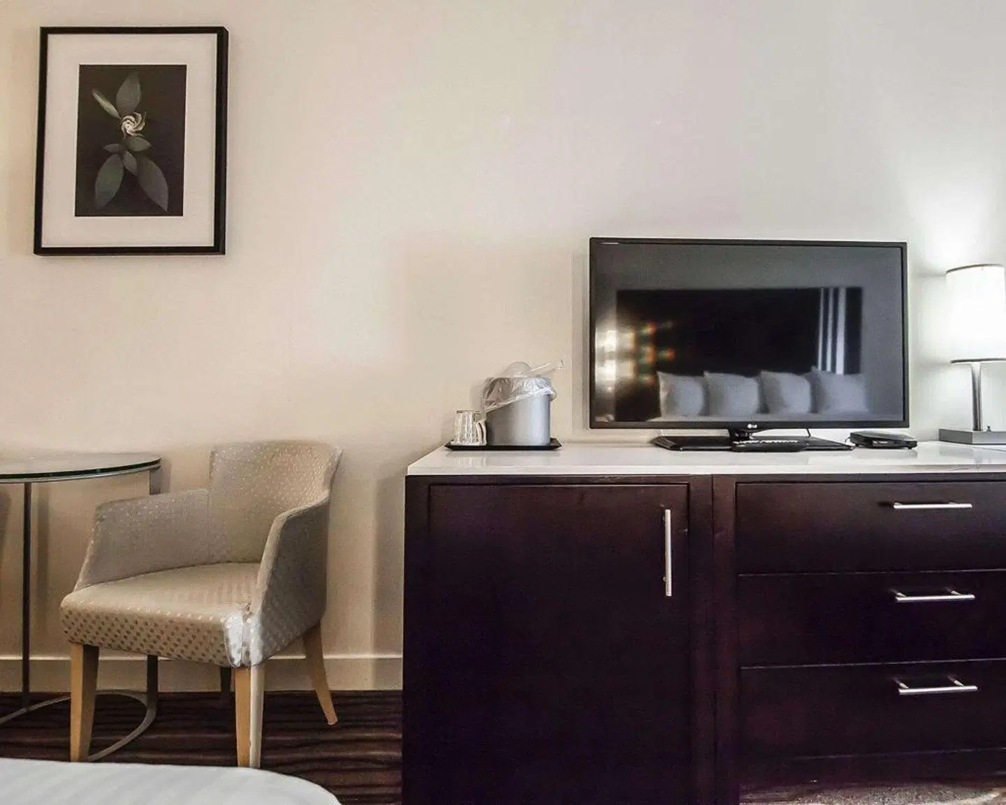 Quality Hotel Airport (South) ROOM_EXAMPLE